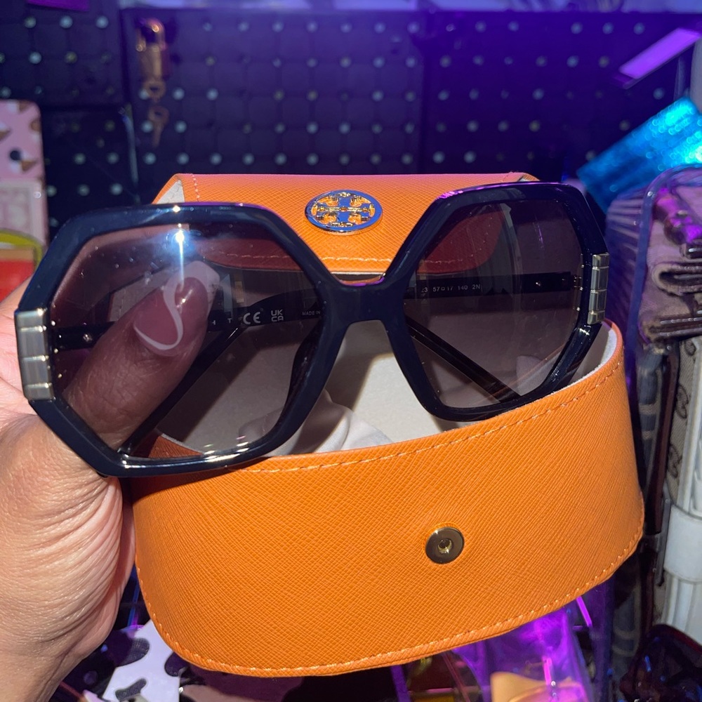 Tory Burch Sunnies